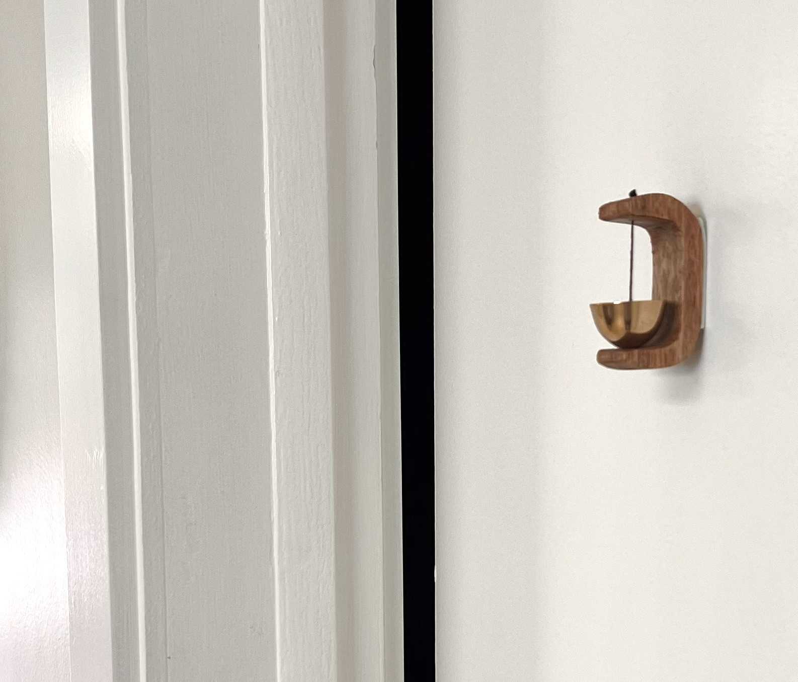 Wood Doorbell Chime brass 3" New Arrivals VD Importers Inc.