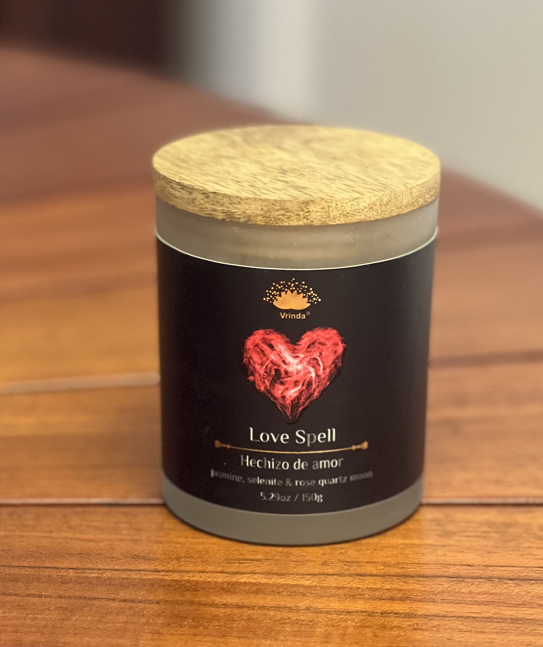 Love Spell Scented glass candle with crystals, Soy Blend