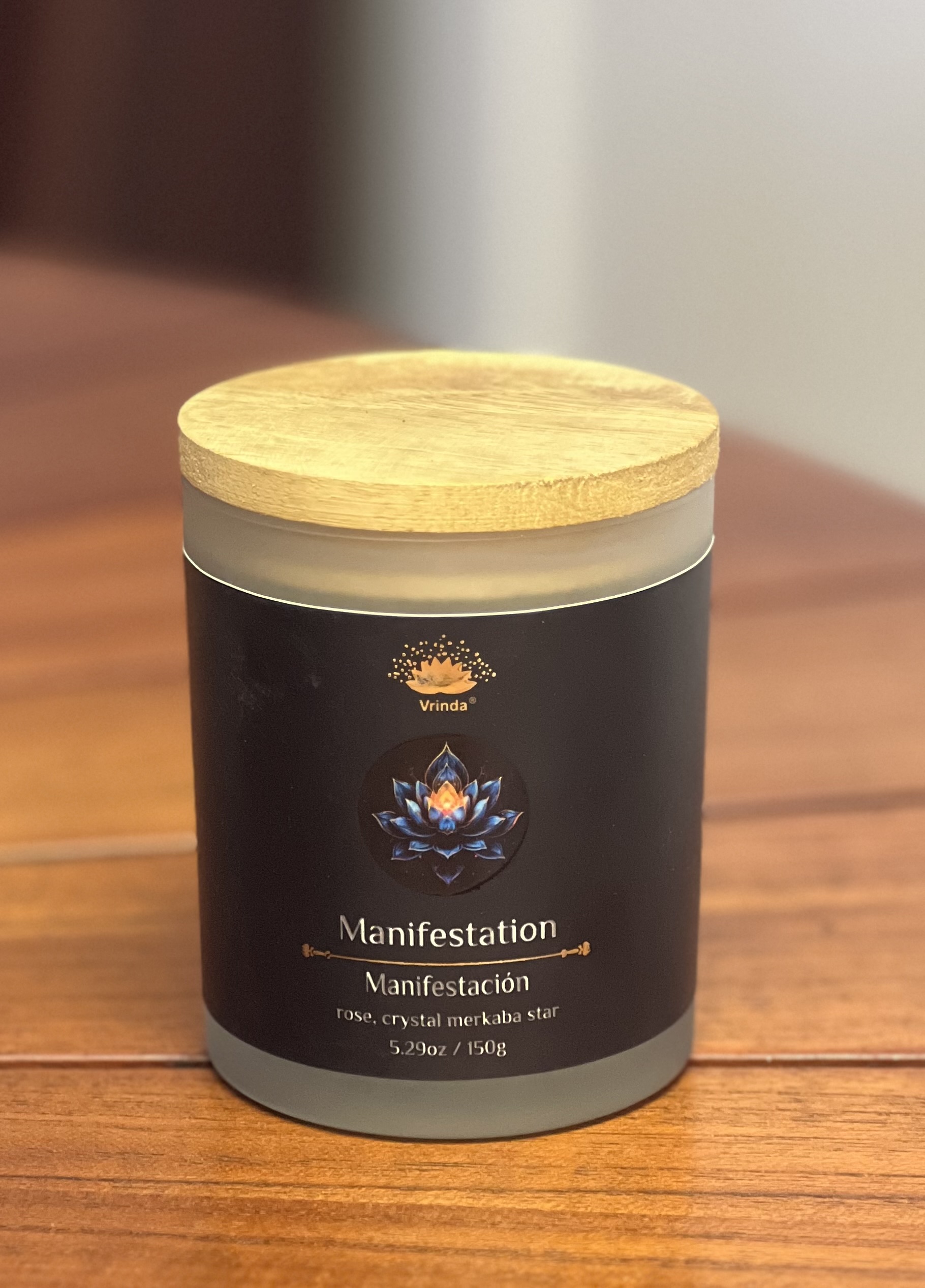 Manifestation Scented glass candle with crystals, Soy Blend (5.29oz)