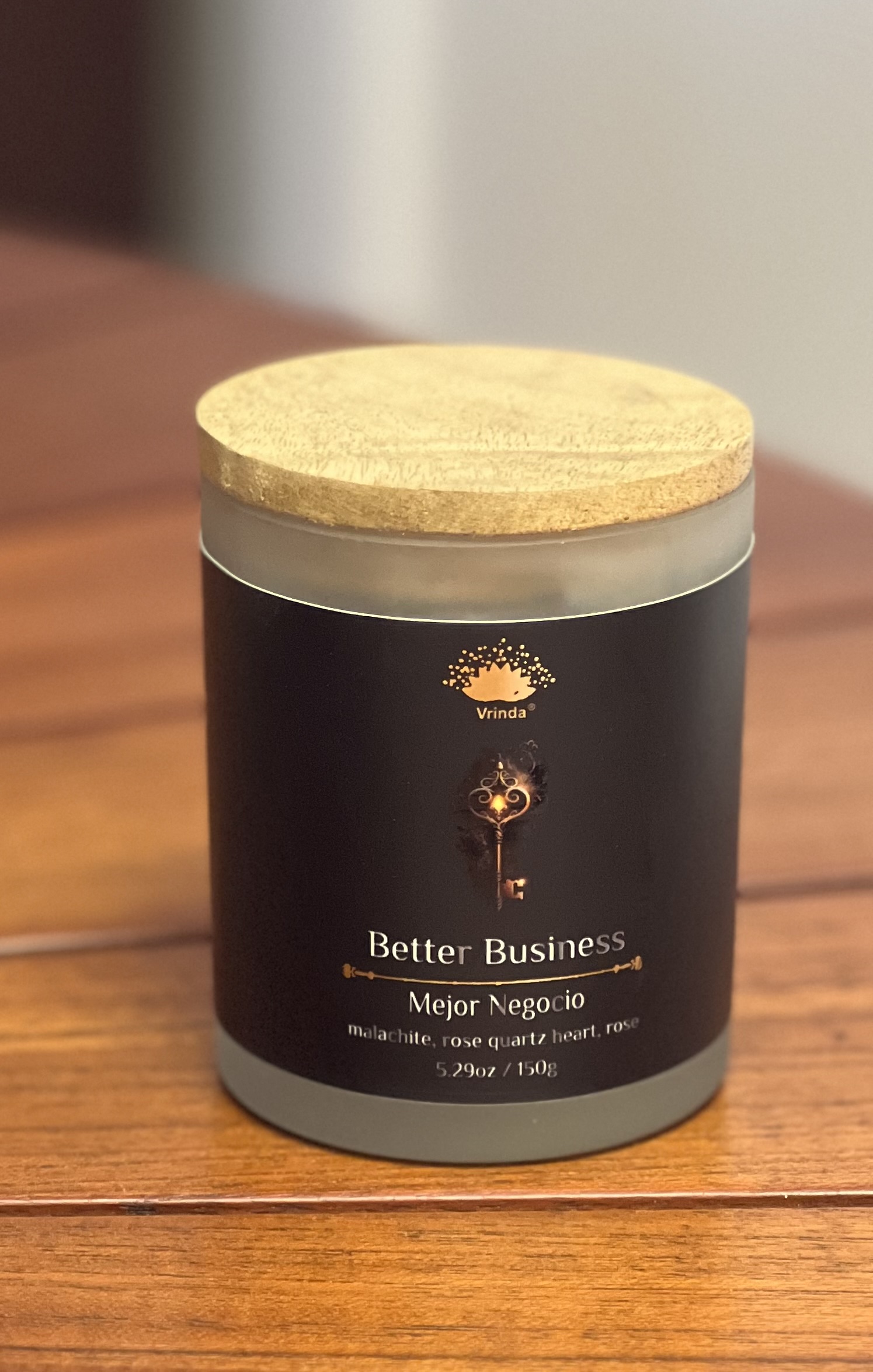 Better Business Scented glass candle with crystals, Soy Blend (5.29oz)