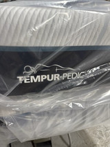 TEMPURPEDIC ADAPT MEDIUM HYBRID 2.0 SPLIT KING MATTRESS-NEW-FREE SHIPPING