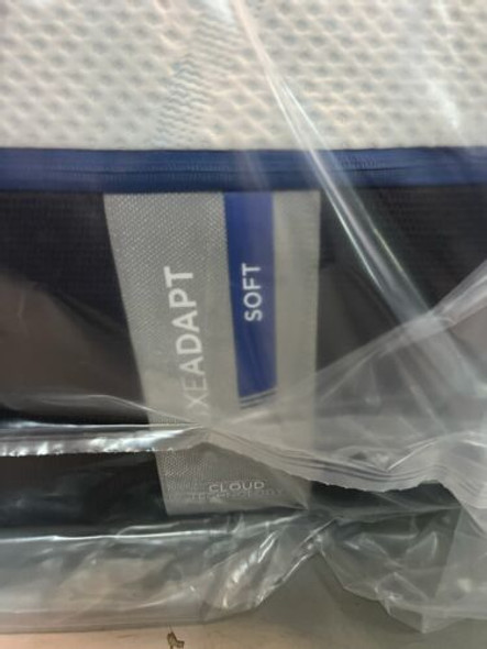 TEMPURPEDIC LUXE ADAPT SOFT KING MATTRESS-NEW-FREE SHIPPING