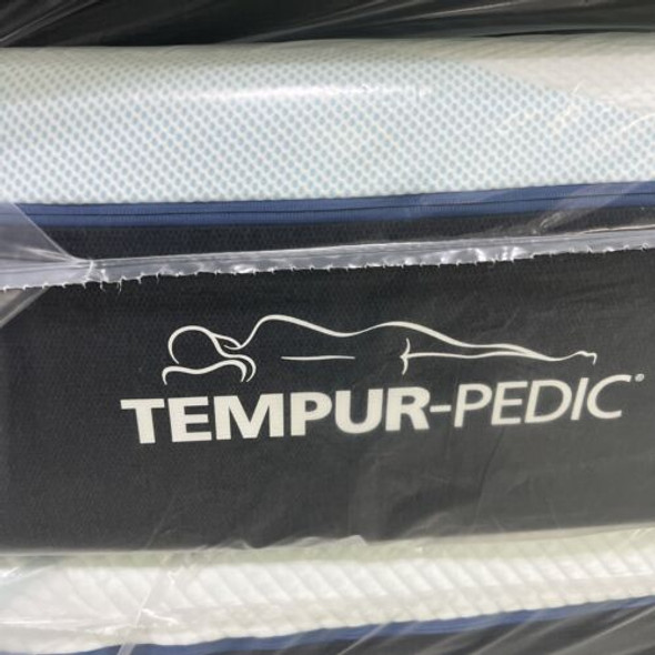 TEMPURPEDIC LUXE BREEZE SOFT QUEEN MATTRESS NEW-FREE SHIPPING