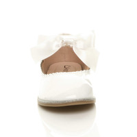 Front view of White Patent Childrens Ribbon Bow Scalloped Mary Jane Shoes