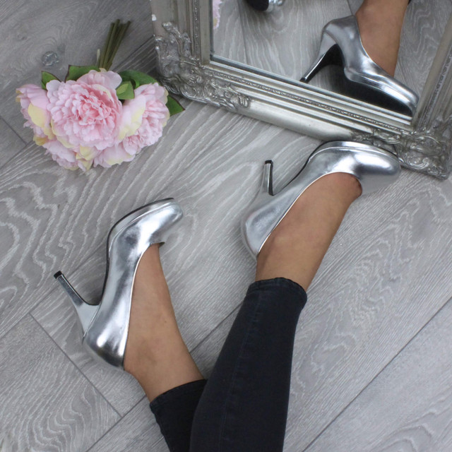 Model wearing Silver PU High Heel Platform Court Shoes