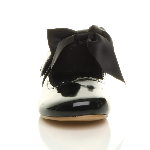 Front view of Black Patent Childrens Ribbon Bow Scalloped Bridesmaid Mary Jane Shoes