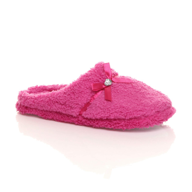 Front right side view of Fuchsia Pink Flat Fleece Fluffy Mules Slippers