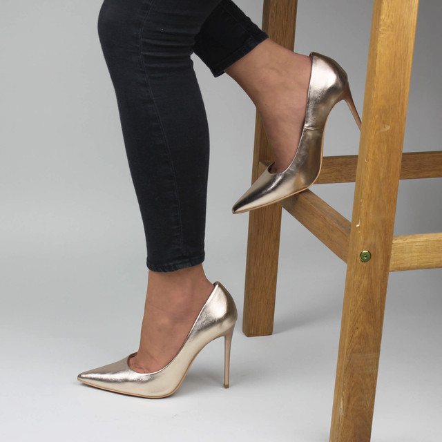 Model wearing Rose Gold PU High Heel Pointed Court Shoes