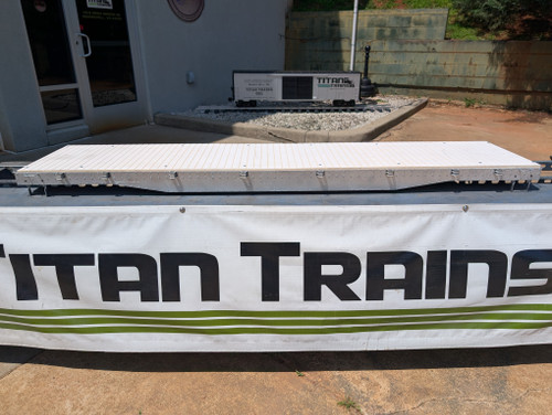 6' FLAT CAR ASSEMBLED, UNPAINTED