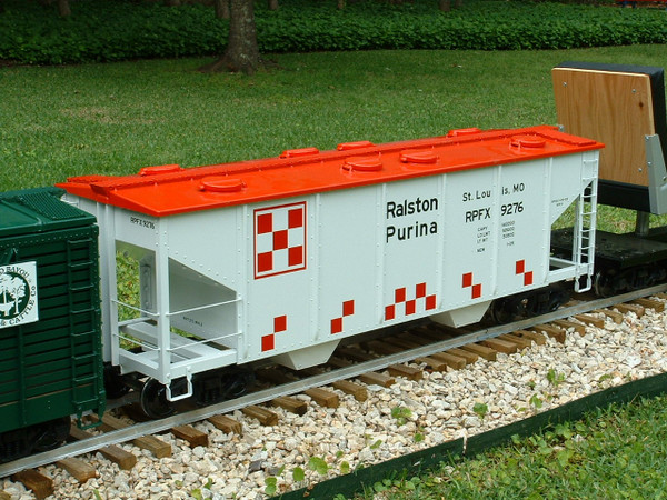 COVERED HOPPER ASSEMBLED, UNPAINTED