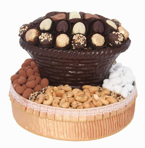 Round Dark Chocolate & Nut Gift Basket Round Dark Chocolate & Nut Gift Basket