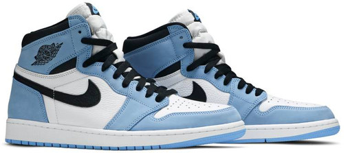 The Air Jordan 1 Retro High OG ‘University Blue’ makes use of a familiar palette that gives the nod to Michael Jordan’s UNC alma mater. The all-leather upper features a white base with powder blue overlays and a black signature Swoosh. Matching black accents make their way to the collar, tongue tag and printed Wings logo on the lateral collar flap. A brighter shade of blue is applied to the standard AJ1 outsole, featuring multi-directional traction and a pivot point under the forefoot.