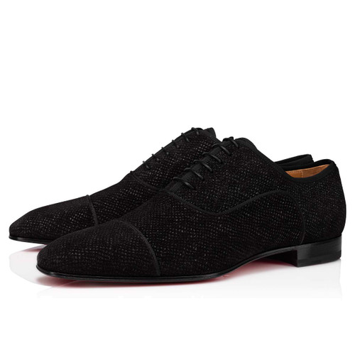 With its sleek appearance and elegant, light appeal, the Greggo Orlato closed-lace oxford shoe has been gracing wardrobes with its presence since Spring/Summer 2015 in an array of stunning versions. Featuring a thin outsole and elongated silhouette this model is crafted in stunning Crosta Vegas, Black Crosta leather embellished with metallic elements, outlined with a couture Black Grosgrain ribbon trim.