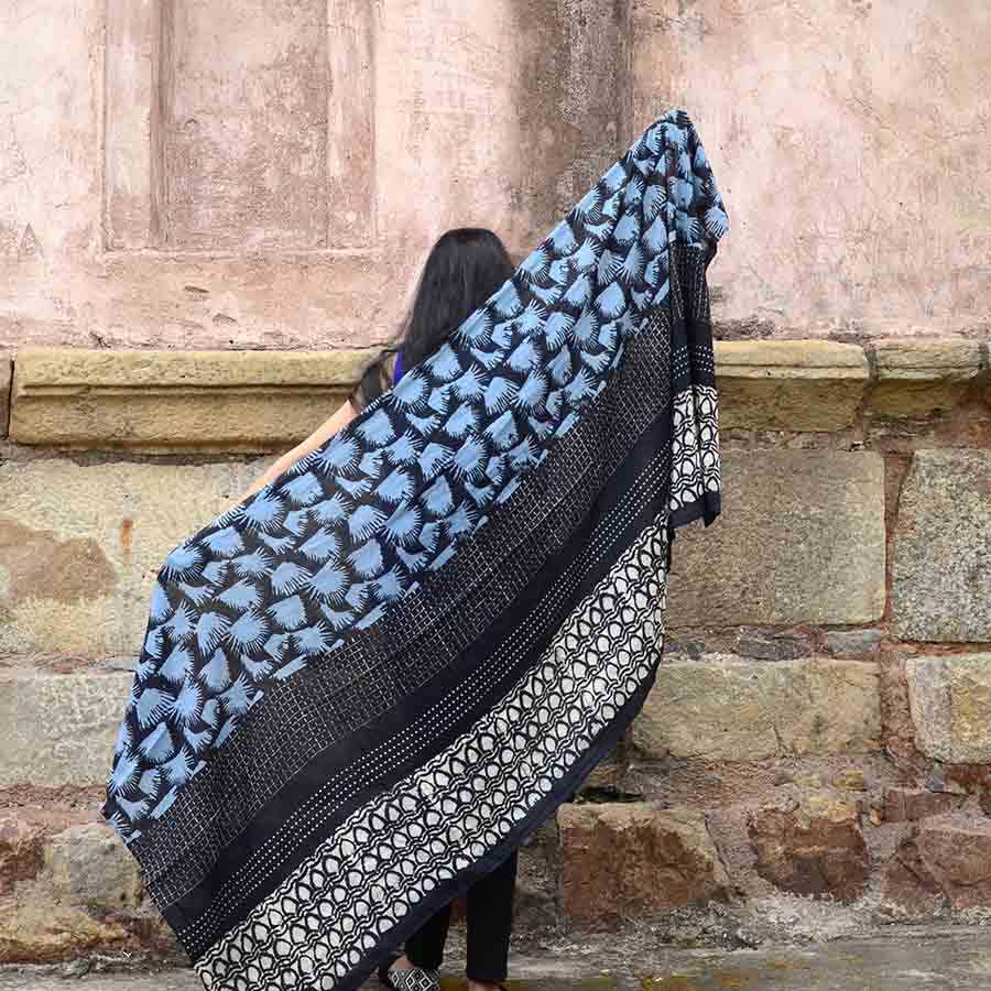 multiple-way-scarf-blue-ichcha