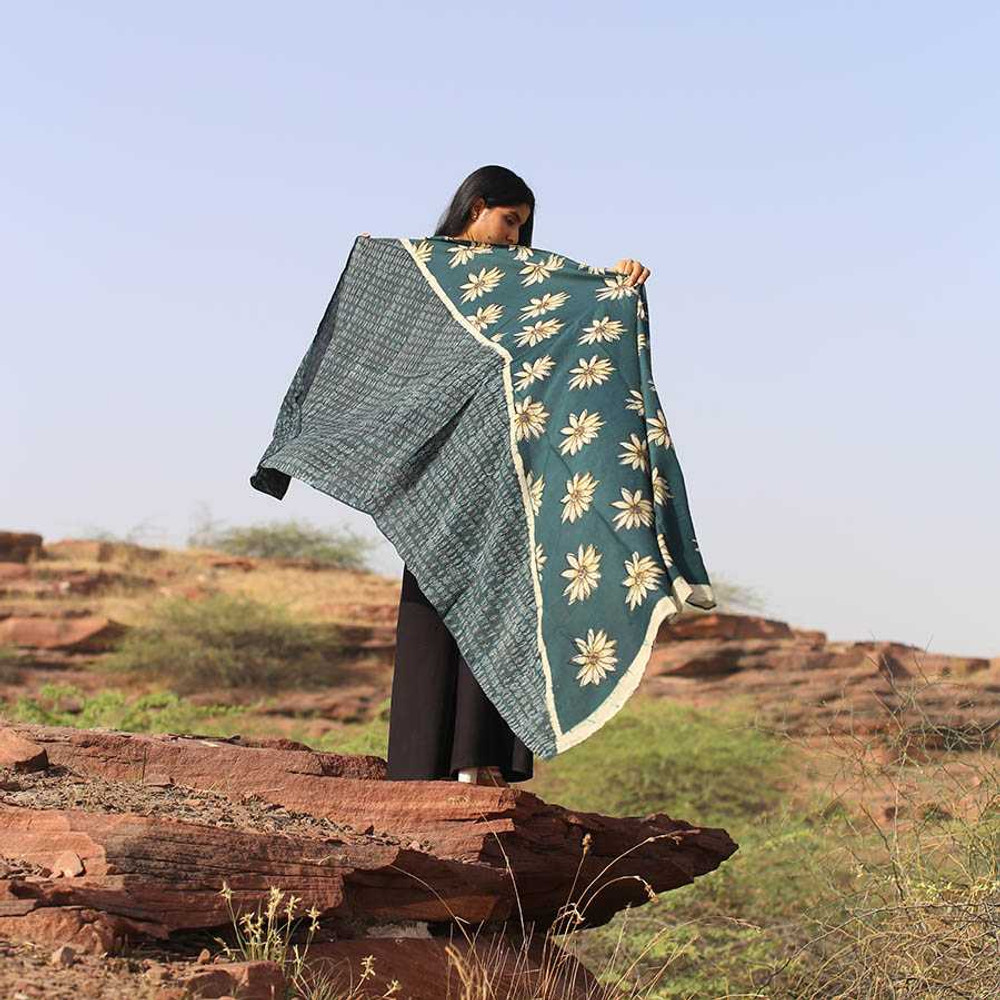 Block Print Green Scarf | La Joie