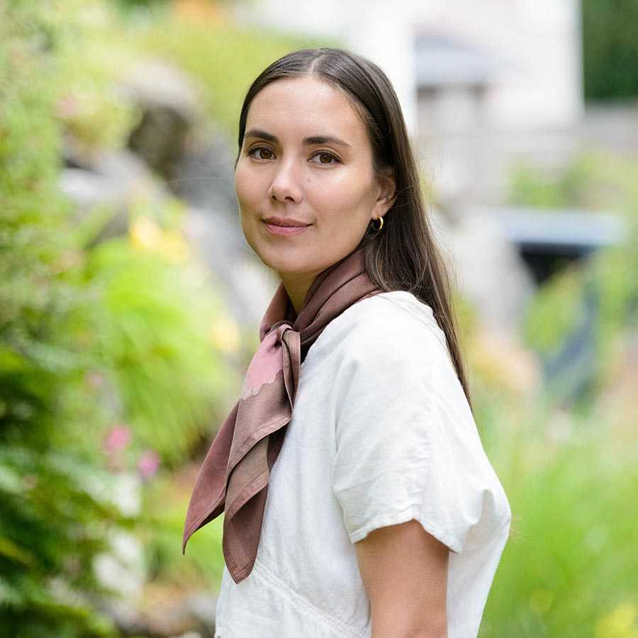 smooth abstract print bandana