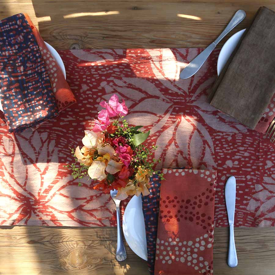 unique table linens