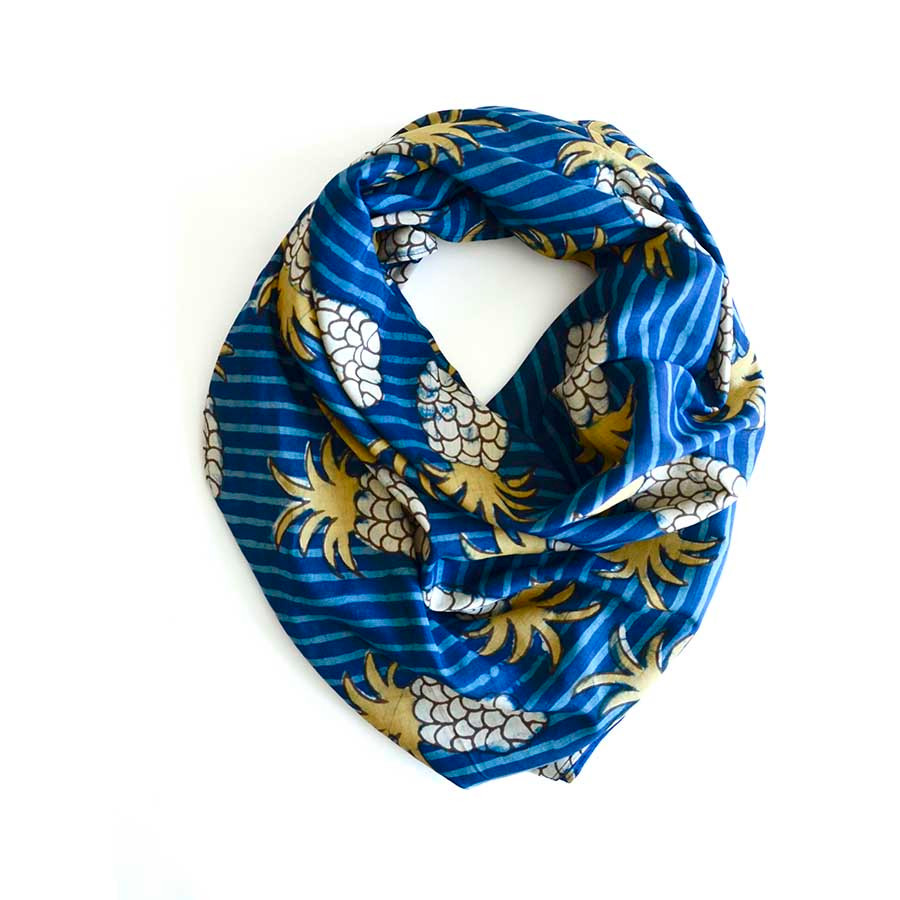 printed scarf blue