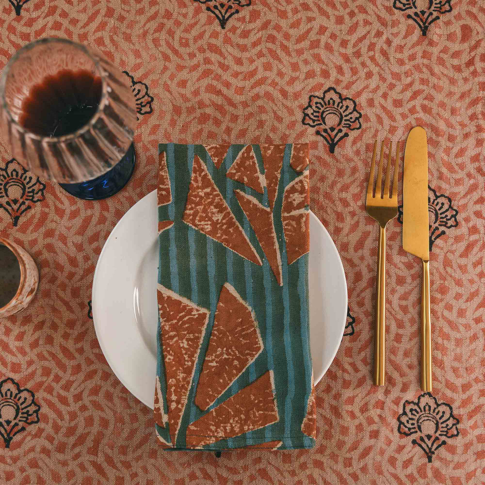 modern table linens