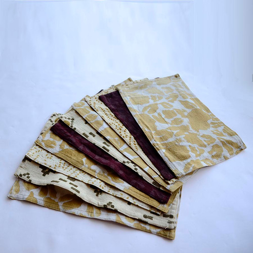 ​Eco-friendly napkins: paper or cloth?