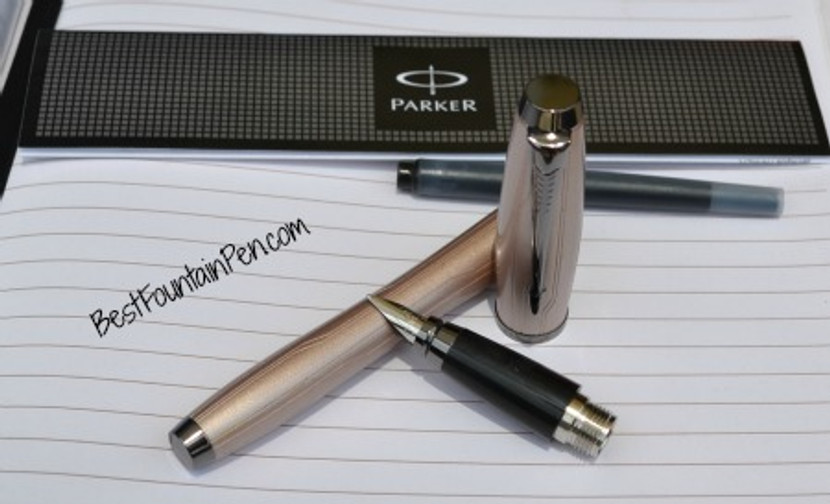 Review bút máy Parker Urban