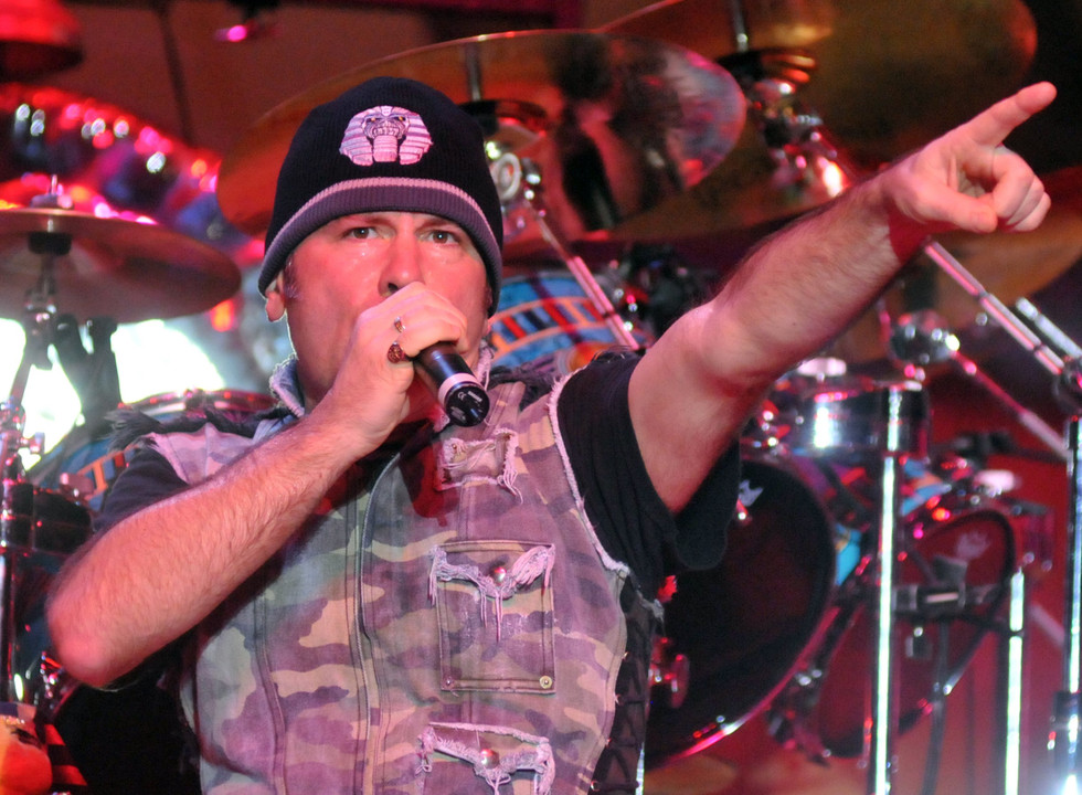 BRUCE DICKINSON TO EMBARK ON 2025 SOLO TOUR BRUCE DICKINSON TO EMBARK ON 2025 SOLO TOUR