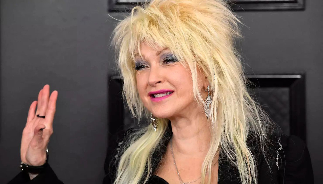 CYNDI LAUPER ANNOUNCES VEGAS RESIDENCY AFTER ENDING FAREWELL TOUR