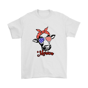 4Th Of July Cow With Bandana Man's T-Shirt Tee 4Th Of July Cow With Bandana Man's T-Shirt Tee