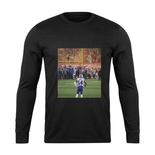 Stefon Diggs Watching Cheifs Long Sleeve T-Shirt Tee