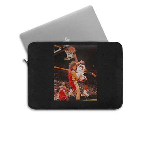 Dwyane Wade The Dunk Brazillian Bad Boi Laptop Sleeve