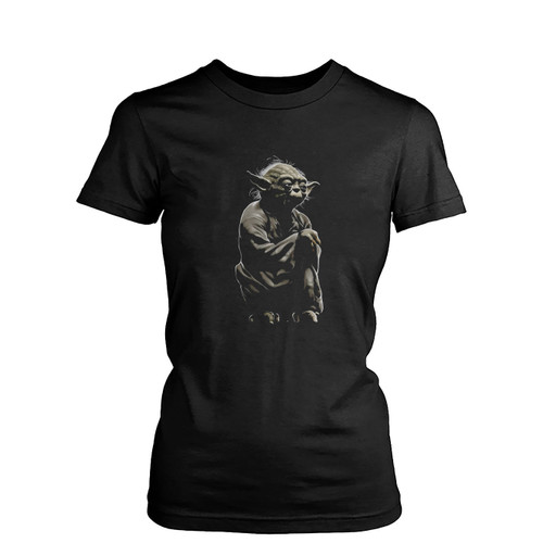 Yoda Crouching Portrait  Womens T-Shirt Tee