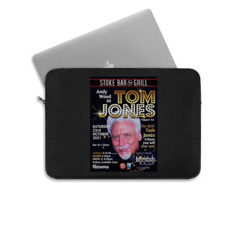 Andy Wood As Tom Jones! At Stoke Bar And Grill Plymouth On 23rd Oct 2021 Laptop Sleeve