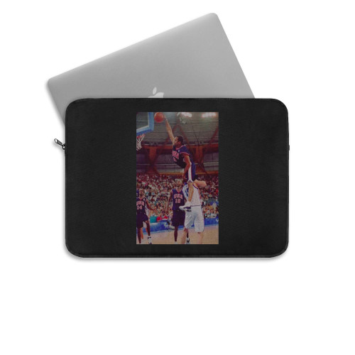 Vince Carter Iconic Olympics Dunk  Laptop Sleeve