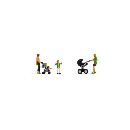 Noch HO Mothers with Children