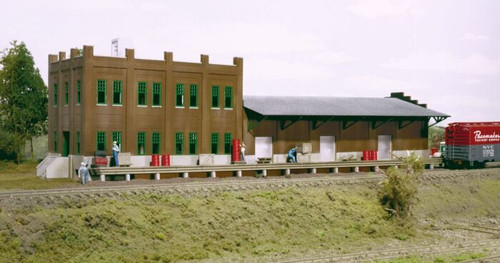 Walthers HO Water Street Freight