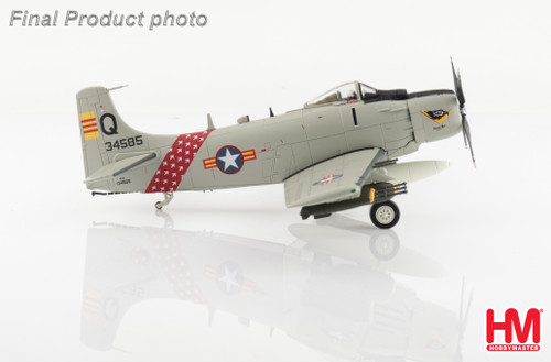 Hobby Master 1:72 A-1H AD-6 Skyraider
