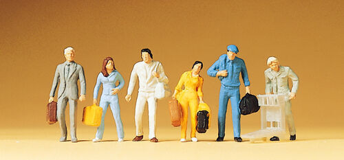 Preiser HO Walking Passengers