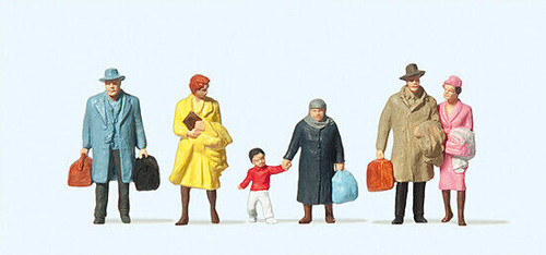 Preiser HO Travellers Walking Winter