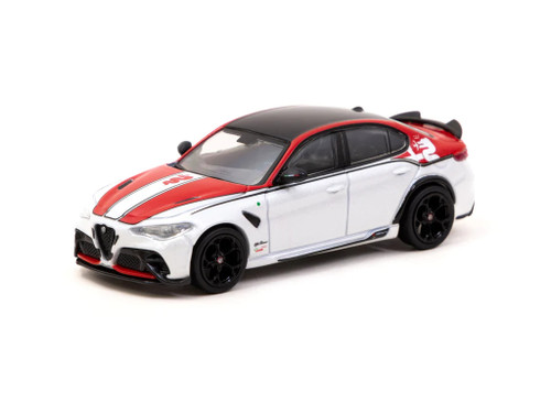 Tarmac Works 1:64 Alfa Romeo Guilia GTA