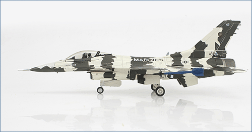 Hobby Master 1:72 F-16N US Navy Adversarys