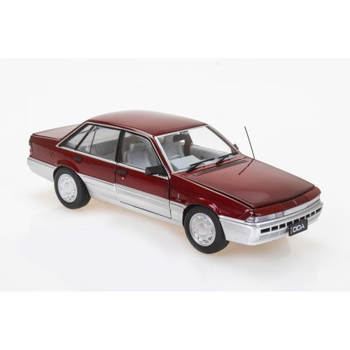 DDA Collectibles 1:24 VL Calais - Red &Silver