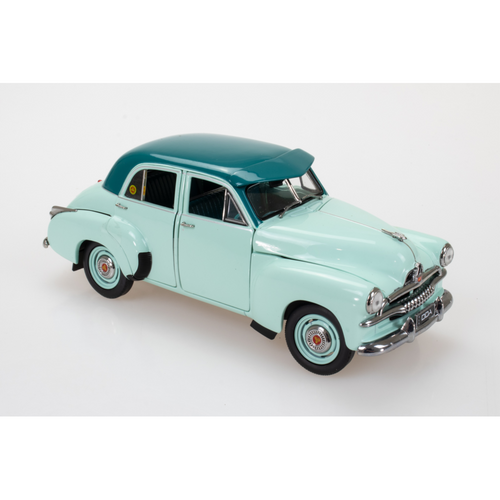 DDA Collectibles 1:24 FJ Holden - 2 Tone Green