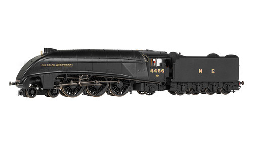 Hornby LNER Class A4 4-6-2 Wedgwood