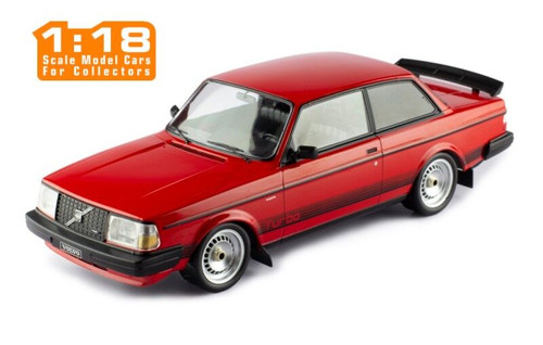 iXO 1:18 Volvo 240 Turbo Red 1986