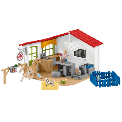 Schleich Veterinarian Practice w/Pets