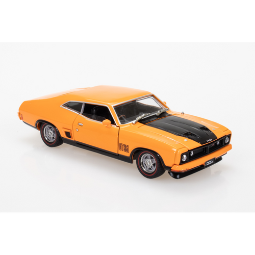 DDA Collectibles 1:32 XB GT - Orange/Black