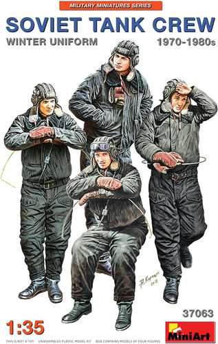 Mini Art 1:35 Soviet Tank Crew in Winter Uniform 1970-1980s Plastic Model Kit