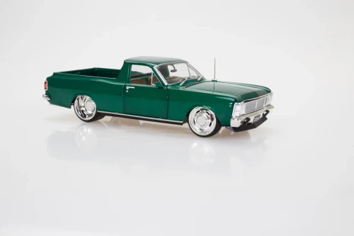 DDA Collectibles 1:24 Ford XW Falcon Ute Green Diecast Model