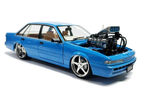 DDA Collectibles 1:24 VL Holden Calais Light Blue - Supercharged - Diecast Model