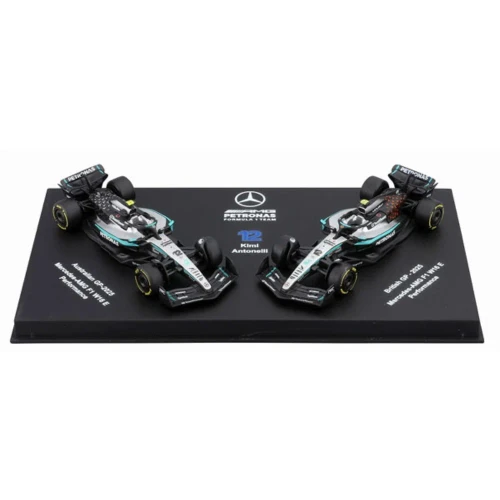 Bburago 1:64 F1 2025 Mercedes AMG W16 Kimi Antonelli #12 Twin Pack in Showcase